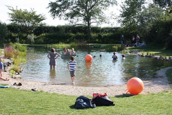 Exemple d'un étang de baignade  